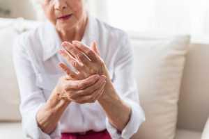 Arthrite : symptômes, causes et solutions