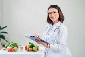 Nutritionniste : formation, remboursement et comment consulter